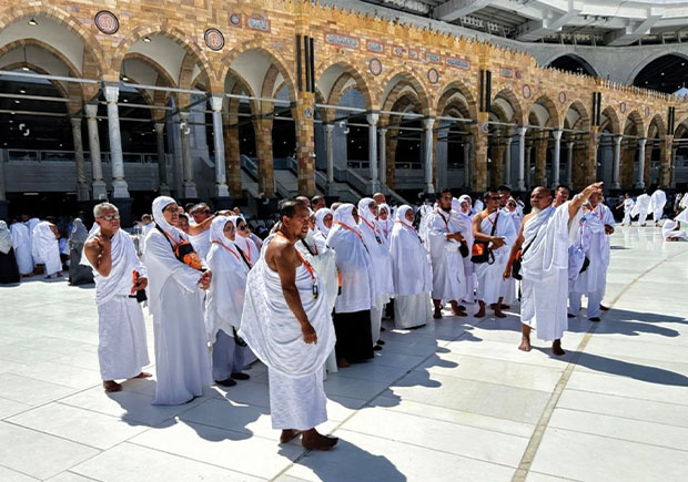 10 Nights 3 Star Umrah Package from Houston