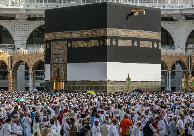 12 Nights 4 Star December Umrah Package